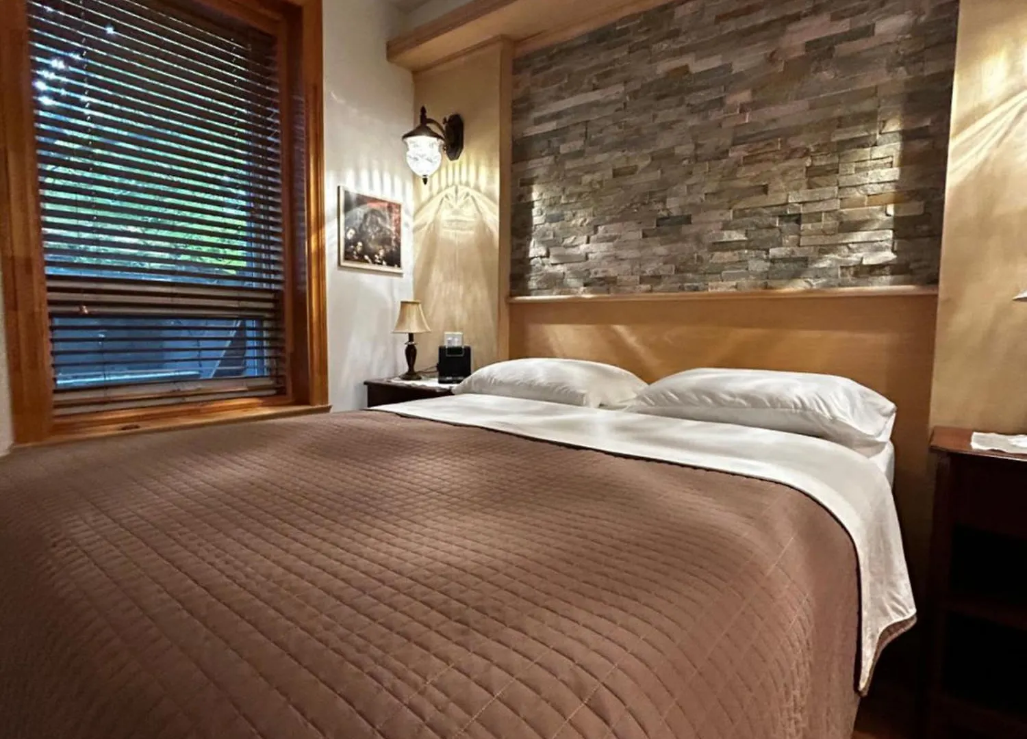 Gite Le Sieur De Joliette Montreal Bed & Breakfast